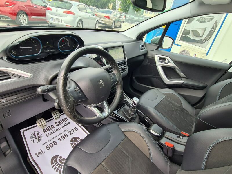 Peugeot 2008 Serwis SzklanyDach Navi PDC Kamera Półskóry GripControl Led Sensory I (2013-2019)