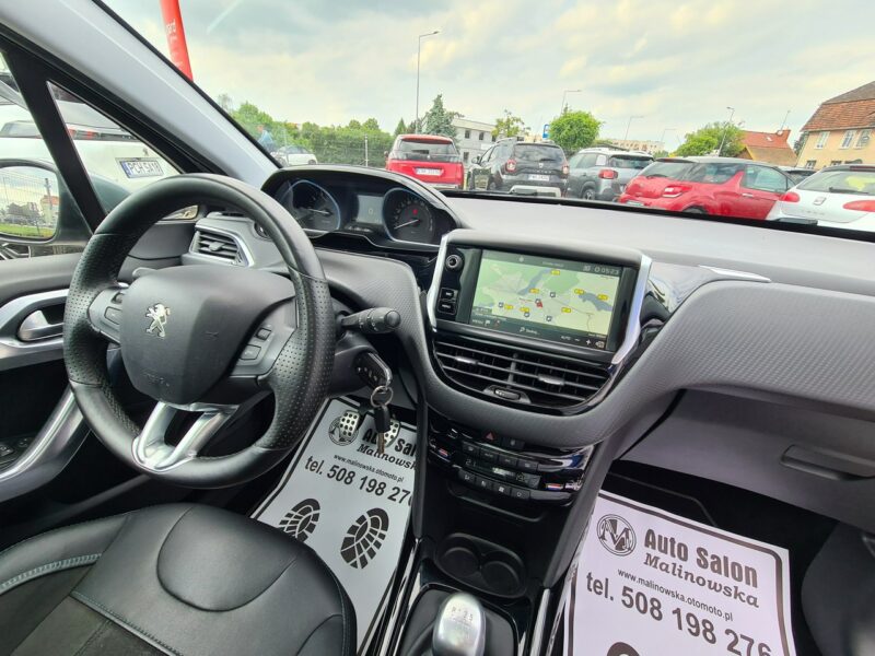 Peugeot 2008 Serwis SzklanyDach Navi PDC Kamera Półskóry GripControl Led Sensory I (2013-2019)