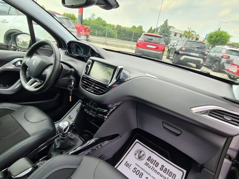 Peugeot 2008 Serwis SzklanyDach Navi PDC Kamera Półskóry GripControl Led Sensory I (2013-2019)