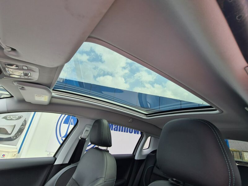 Peugeot 2008 Serwis SzklanyDach Navi PDC Kamera Półskóry GripControl Led Sensory I (2013-2019)