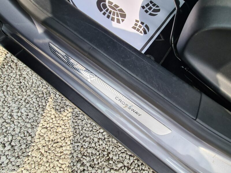 Peugeot 2008 Serwis SzklanyDach Navi PDC Kamera Półskóry GripControl Led Sensory I (2013-2019)