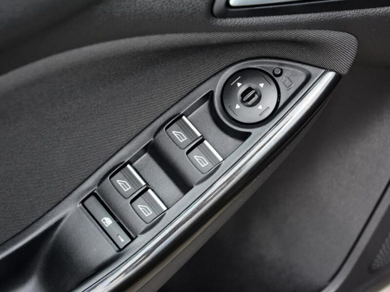 Ford Focus Park Asist 2xPDC Ledy Navi Kamera ASO Ford do końca Mk3 (2010-2018)