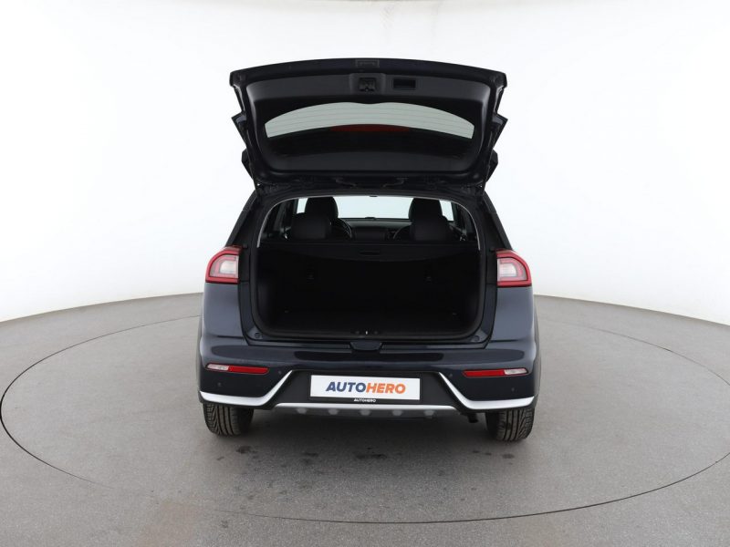 Kia Niro 1.6 Hybrid Edition7 Klimatronik Tempomat Nawigacja Półskóra Kamera PDC
