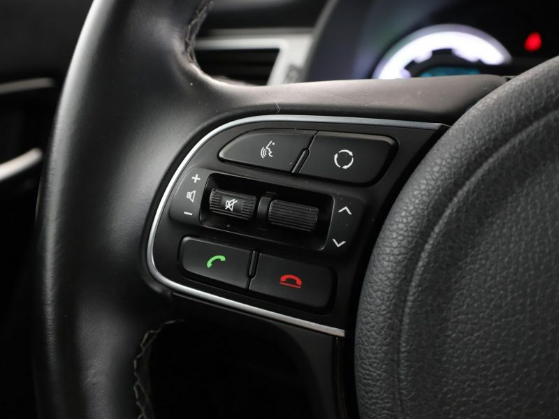 Kia Niro 1.6 Hybrid Edition7 Klimatronik Tempomat Nawigacja Półskóra Kamera PDC