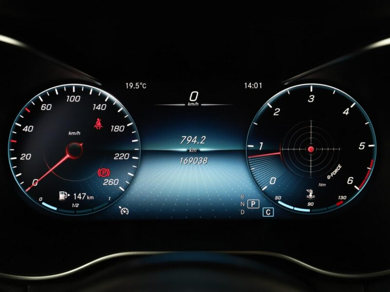 Mercedes GLC 300 4x4 automat full LED skóra navi virtual cocpit kamery 360 el. klapa I (2015-2022)