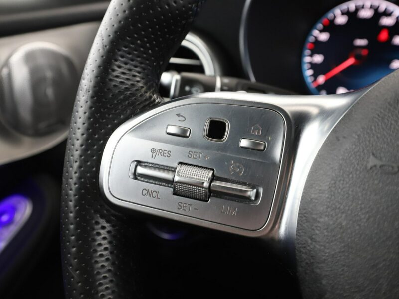 Mercedes GLC 300 4x4 automat full LED skóra navi virtual cocpit kamery 360 el. klapa I (2015-2022)