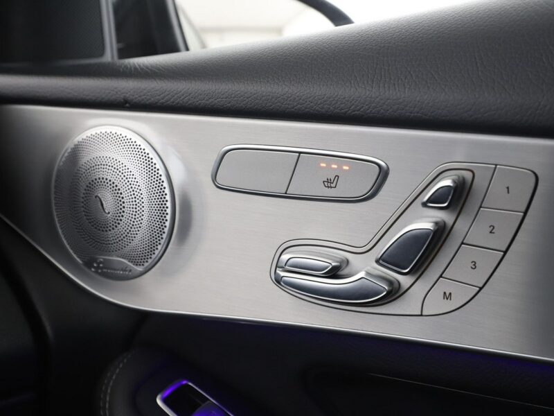 Mercedes GLC 300 4x4 automat full LED skóra navi virtual cocpit kamery 360 el. klapa I (2015-2022)
