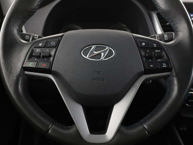 Hyundai Tucson automat navi klima auto kamera i czujniki parkowania grzane fotele i k III (2015-2020)