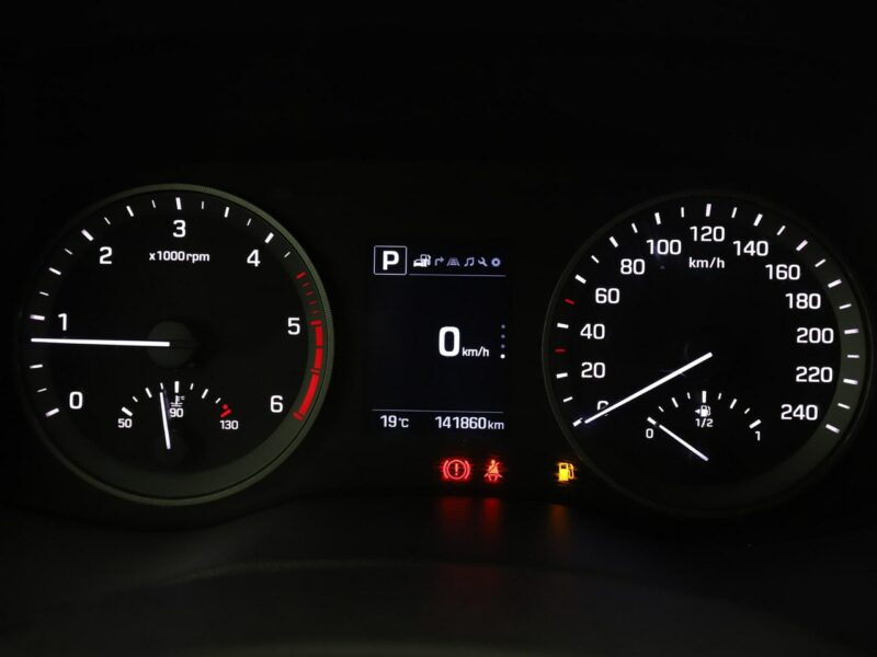 Hyundai Tucson automat navi klima auto kamera i czujniki parkowania grzane fotele i k III (2015-2020)