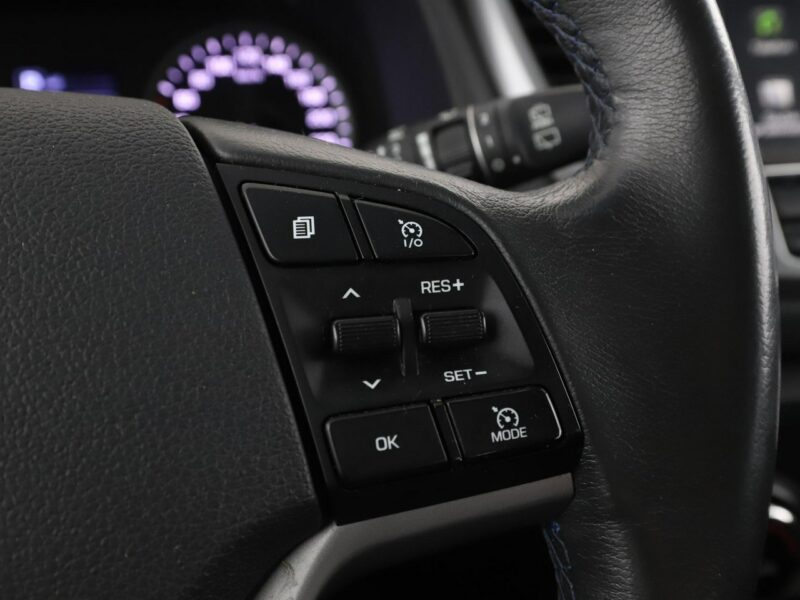 Hyundai Tucson automat navi klima auto kamera i czujniki parkowania grzane fotele i k III (2015-2020)