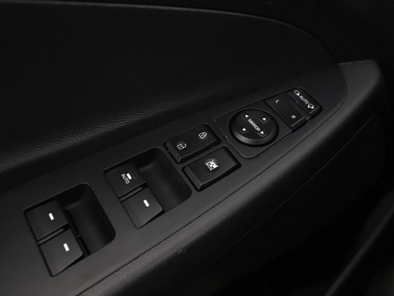 Hyundai Tucson automat navi klima auto kamera i czujniki parkowania grzane fotele i k III (2015-2020)