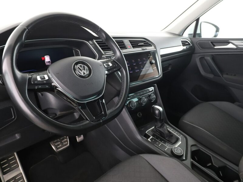 Volkswagen Tiguan FV23% automat 4x4 virtual panorama PDC navi ACC climatronic II (2016-2024)