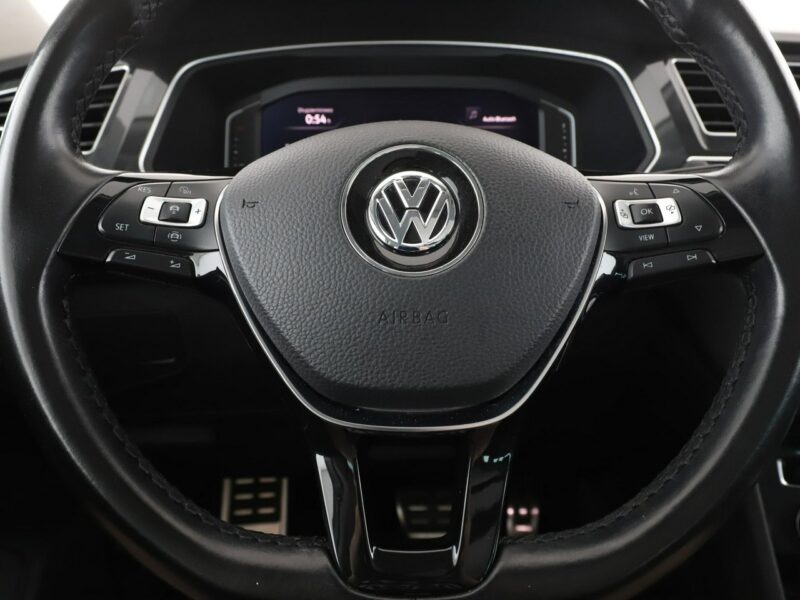 Volkswagen Tiguan FV23% automat 4x4 virtual panorama PDC navi ACC climatronic II (2016-2024)