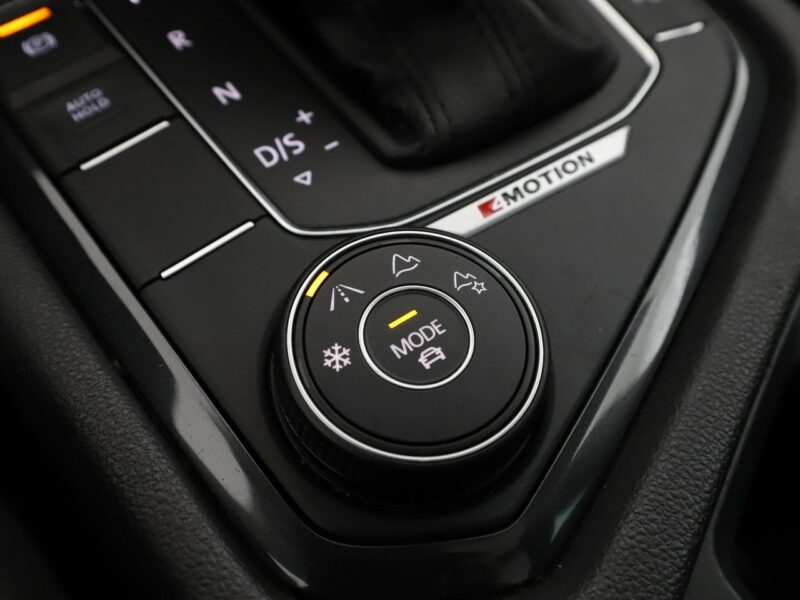 Volkswagen Tiguan FV23% automat 4x4 virtual panorama PDC navi ACC climatronic II (2016-2024)