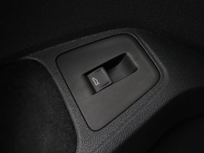 Volkswagen Tiguan FV23% automat 4x4 virtual panorama PDC navi ACC climatronic II (2016-2024)