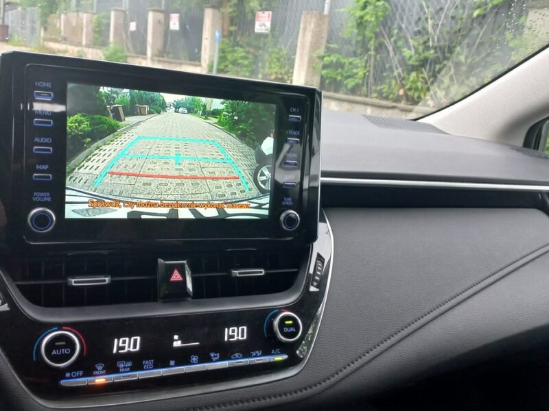 Toyota Corolla Comfort e-CVT 1.8 Hybryda Pełna historia ASO FV23% 48.7 export E21 (2019-)