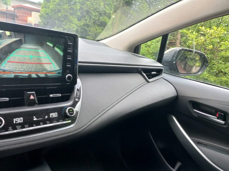 Toyota Corolla Comfort e-CVT 1.8 Hybryda Pełna historia ASO FV23% 48.7 export E21 (2019-)