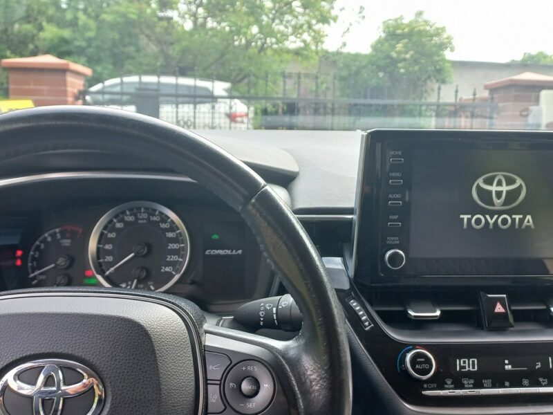 Toyota Corolla Comfort e-CVT 1.8 Hybryda Pełna historia ASO FV23% 48.7 export E21 (2019-)