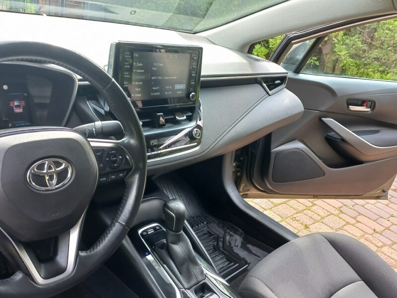Toyota Corolla Comfort e-CVT 1.8 Hybryda Pełna historia ASO FV23% 48.7 export E21 (2019-)