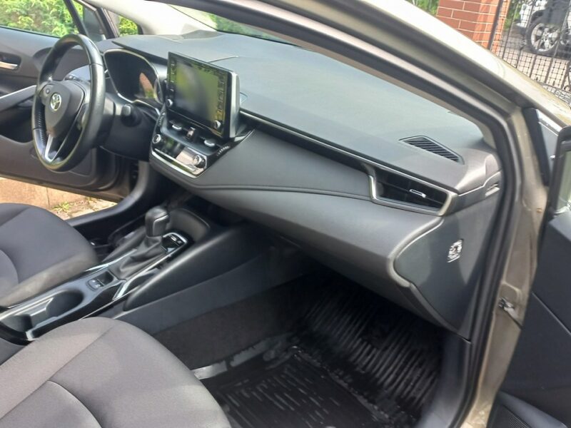 Toyota Corolla Comfort e-CVT 1.8 Hybryda Pełna historia ASO FV23% 48.7 export E21 (2019-)