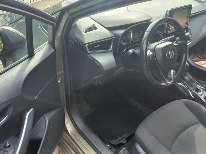 Toyota Corolla Comfort e-CVT 1.8 Hybryda Pełna historia ASO FV23% 48.7 export E21 (2019-)