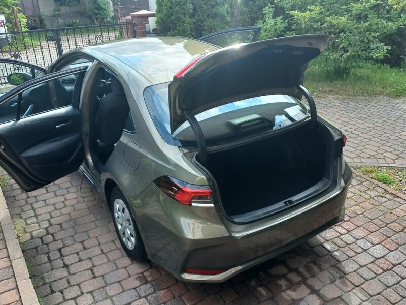 Toyota Corolla Comfort e-CVT 1.8 Hybryda Pełna historia ASO FV23% 48.7 export E21 (2019-)