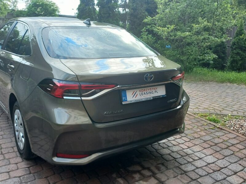 Toyota Corolla Comfort e-CVT 1.8 Hybryda Pełna historia ASO FV23% 48.7 export E21 (2019-)