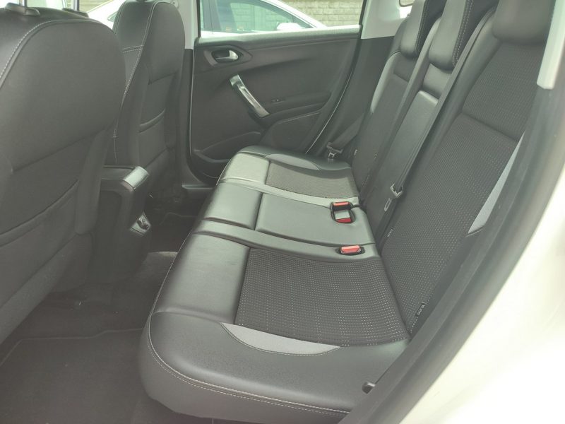 Peugeot 2008 bezwypadkowy ASO nawigacja Gwarancja I (2013-2019)