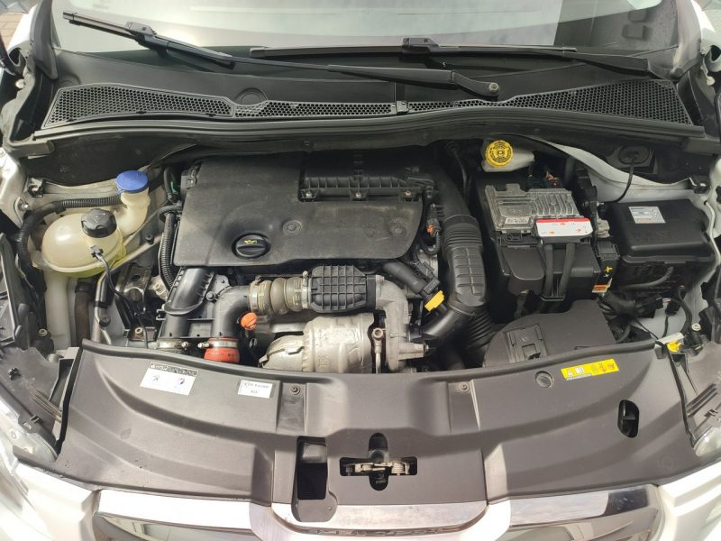 Peugeot 2008 bezwypadkowy ASO nawigacja Gwarancja I (2013-2019)