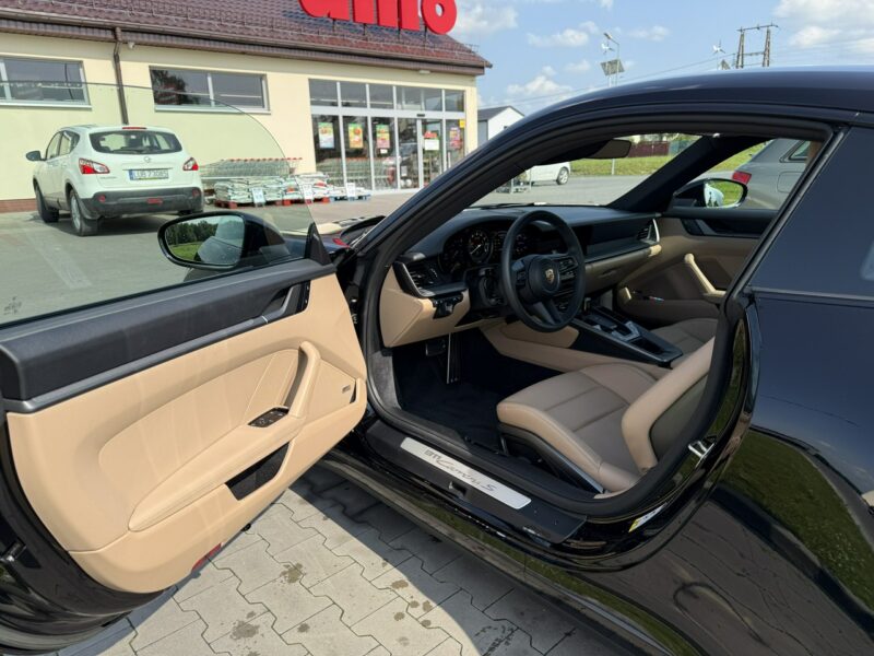 Porsche 911 Carrera S. Skrętna oś. Lift. Bose. Wentylacja. Tylko 9600 km. FV23%. 992 (2019-)