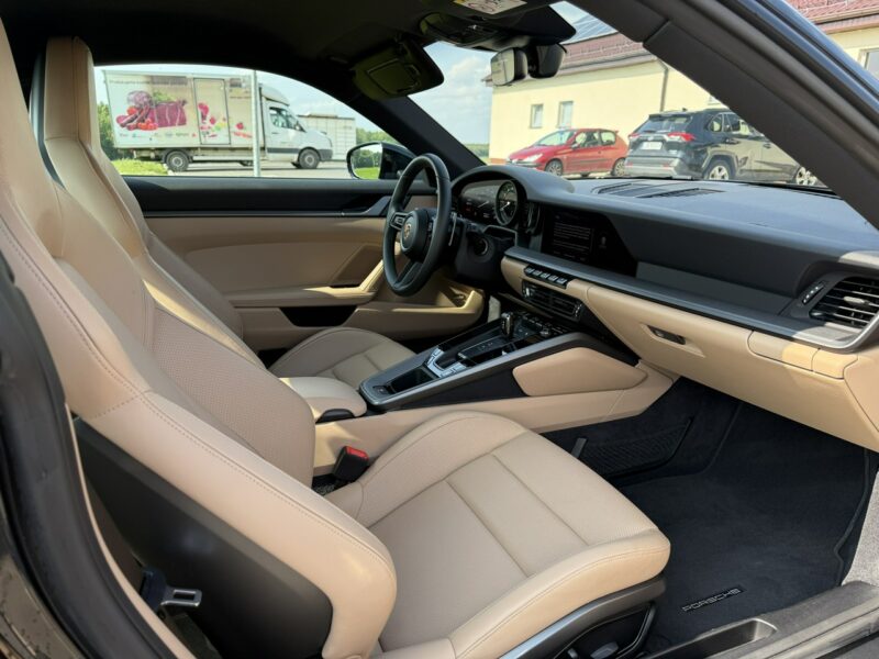 Porsche 911 Carrera S. Skrętna oś. Lift. Bose. Wentylacja. Tylko 9600 km. FV23%. 992 (2019-)