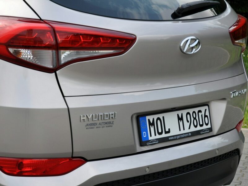 Hyundai Tucson 1.7CRDi(141KM)*Led*Navi*Kamera*BLS*Grzana Kierowni*Asys.Pasa*Alu19"ASO III (2015-2020)