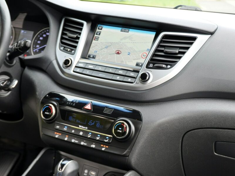 Hyundai Tucson 1.7CRDi(141KM)*Led*Navi*Kamera*BLS*Grzana Kierowni*Asys.Pasa*Alu19"ASO III (2015-2020)