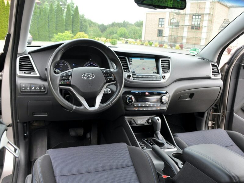 Hyundai Tucson 1.7CRDi(141KM)*Led*Navi*Kamera*BLS*Grzana Kierowni*Asys.Pasa*Alu19"ASO III (2015-2020)