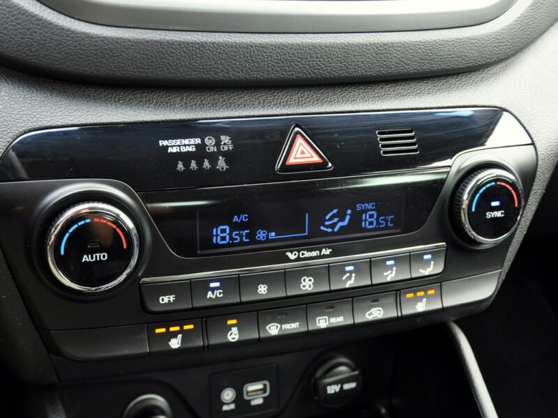 Hyundai Tucson 1.7CRDi(141KM)*Led*Navi*Kamera*BLS*Grzana Kierowni*Asys.Pasa*Alu19"ASO III (2015-2020)