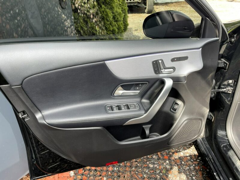 Mercedes A 220 LED, Klima, Temp, Kamera, Grzane Fotele, Ambiente, Panorama, Asystenci W177 (2018-)