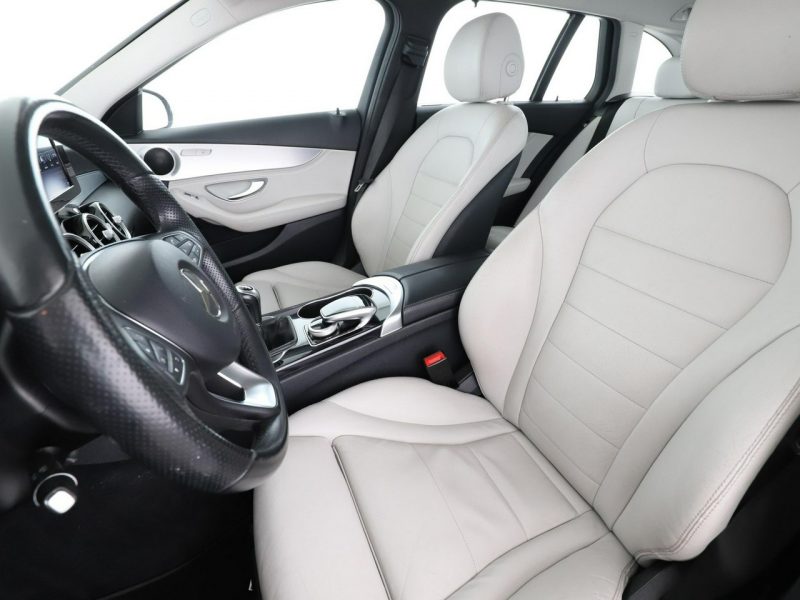 Mercedes C 200 jasne skóry navi el. sterowane i ogrzewane fotele czujniki parkowania W205 (2014-2021)