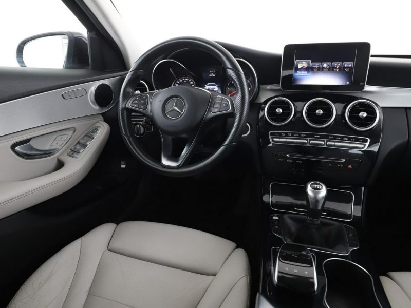 Mercedes C 200 jasne skóry navi el. sterowane i ogrzewane fotele czujniki parkowania W205 (2014-2021)