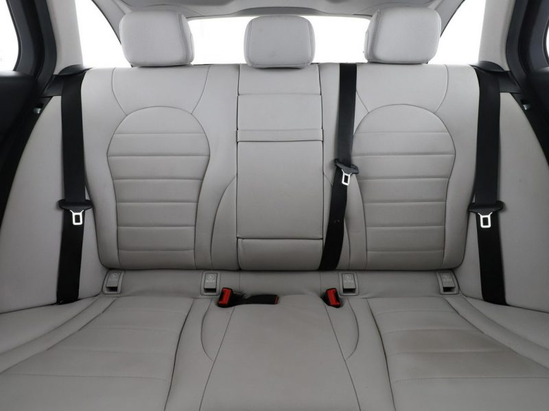 Mercedes C 200 jasne skóry navi el. sterowane i ogrzewane fotele czujniki parkowania W205 (2014-2021)