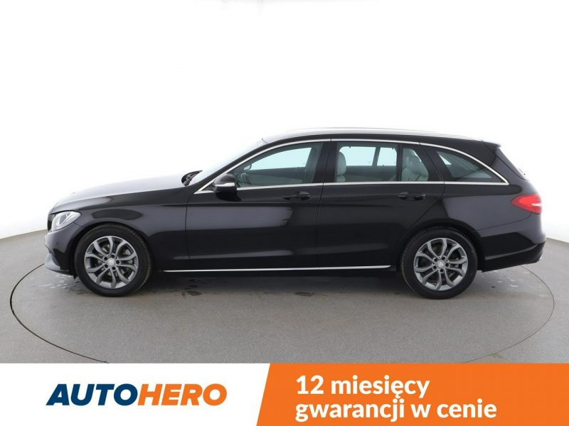 Mercedes C 200 jasne skóry navi el. sterowane i ogrzewane fotele czujniki parkowania W205 (2014-2021)