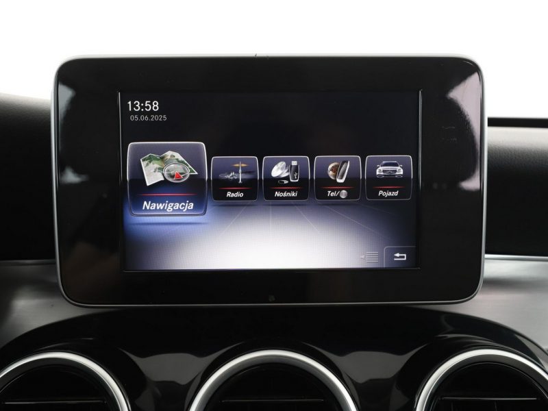 Mercedes C 200 jasne skóry navi el. sterowane i ogrzewane fotele czujniki parkowania W205 (2014-2021)