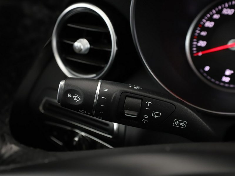 Mercedes C 200 jasne skóry navi el. sterowane i ogrzewane fotele czujniki parkowania W205 (2014-2021)