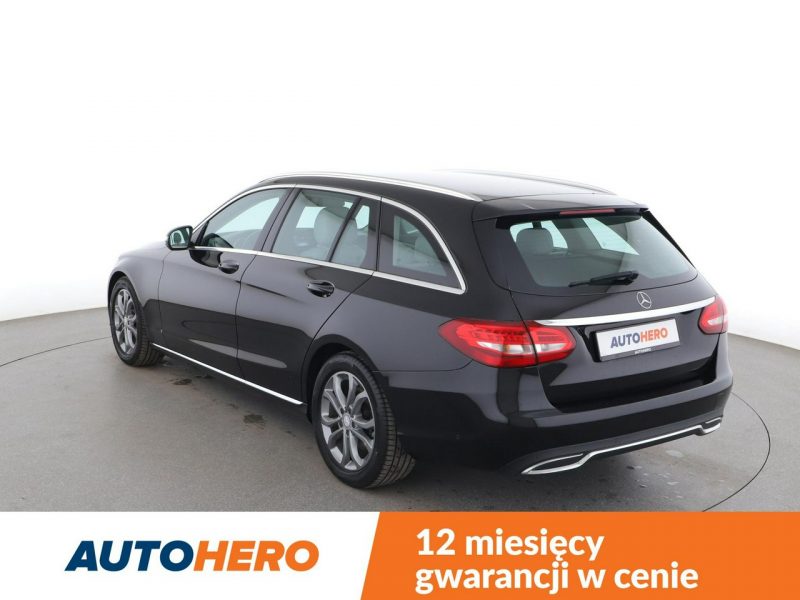 Mercedes C 200 jasne skóry navi el. sterowane i ogrzewane fotele czujniki parkowania W205 (2014-2021)