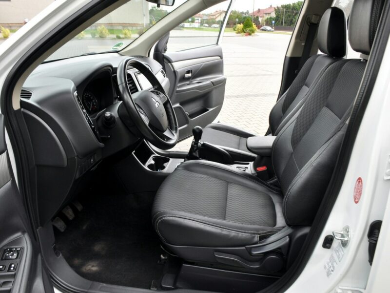 Mitsubishi Outlander 2.2DI-D(150KM)*4WD*Duża Navi*Skóry*Reling*Klimatronik*I Wł*Alu19"ASO III (2012-)