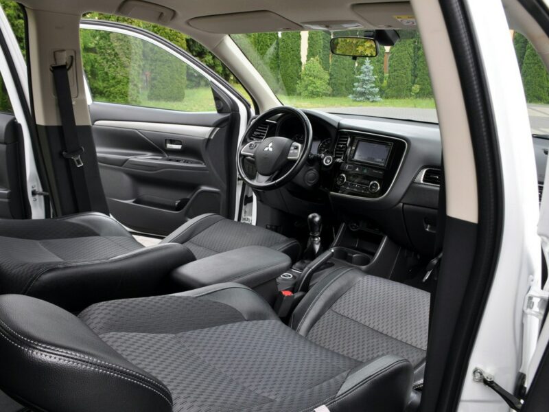 Mitsubishi Outlander 2.2DI-D(150KM)*4WD*Duża Navi*Skóry*Reling*Klimatronik*I Wł*Alu19"ASO III (2012-)