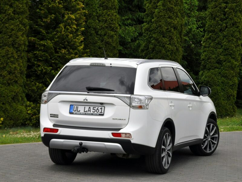 Mitsubishi Outlander 2.2DI-D(150KM)*4WD*Duża Navi*Skóry*Reling*Klimatronik*I Wł*Alu19"ASO III (2012-)