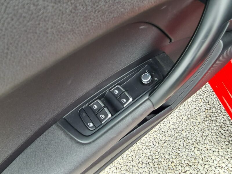 Audi A1 Sportback Klimatyzacja PDC Alufelgi Start/Stop Zadbana 8X (2010-)