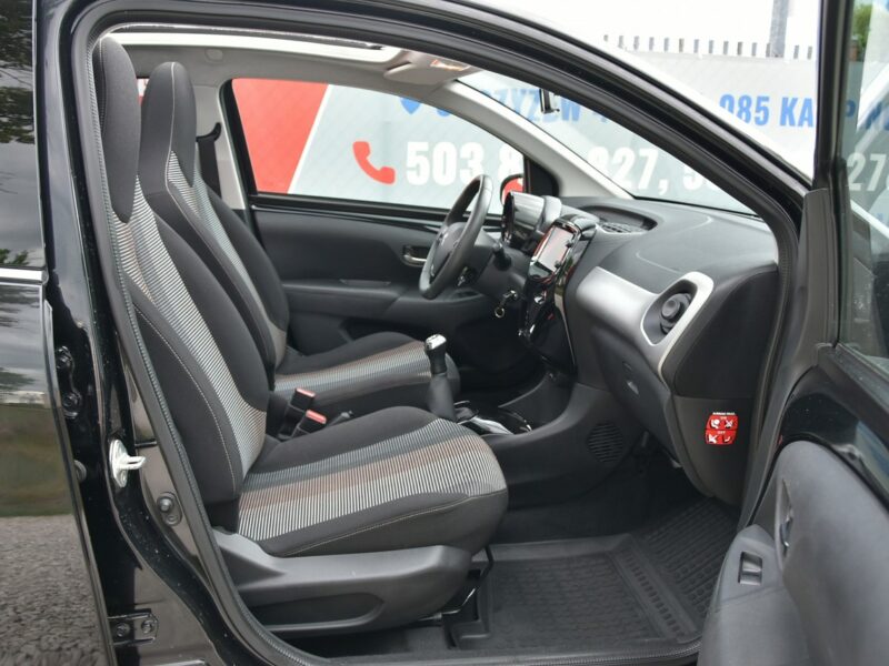 Peugeot 108 1.2 BENZYNA 82KM 2015r. Climatronic fallDach Tablet LED isofix Kamera