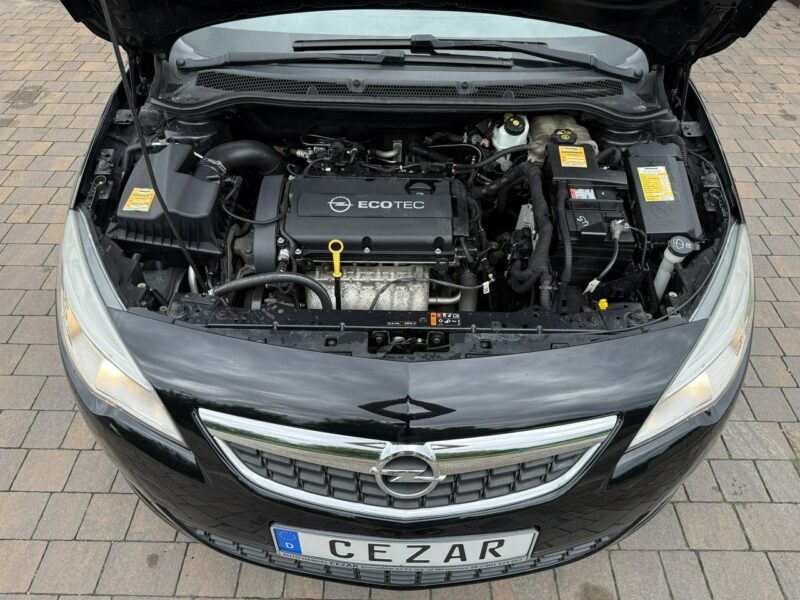 Opel Astra 11r. 1.6 benzyna z Niemiec bezwypadkowa mały przebieg J (2009-2019)
