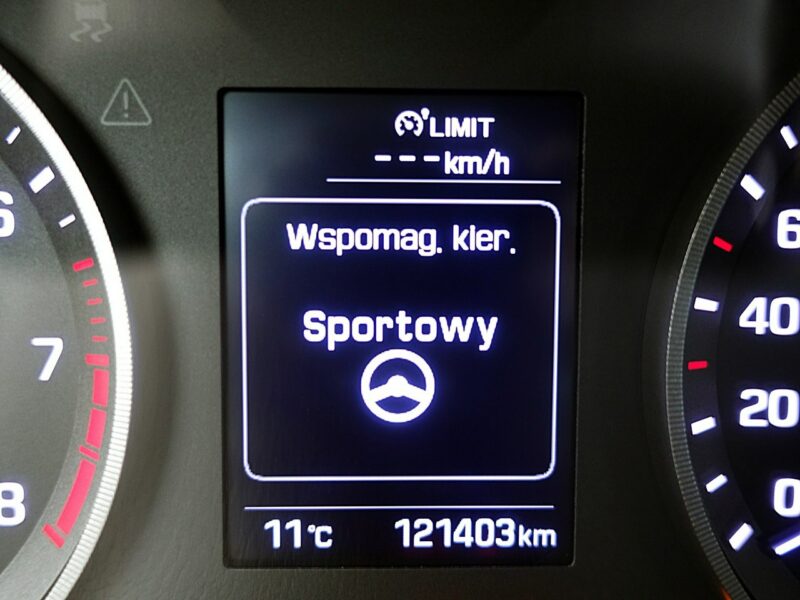 Hyundai Tucson 4x4 177KM Podgrzewana KIER+FOTELE Led GWARANCJA I-wł Kraj Bezwyp F23% III (2015-2020)
